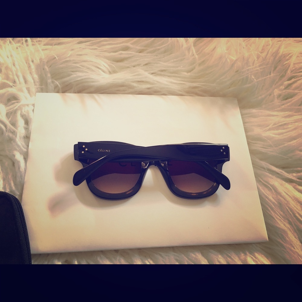 Celine's sunglasses ❤️ - Picture 4 of 8